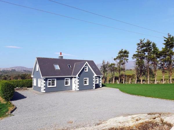 Na fotografii je vidět objekt 3 Bed in Castletownbere oc-i487 nacházející se ve městě Allihies.