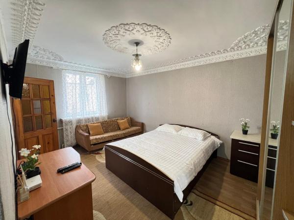 Na zdjęciu widoczny jest obiekt Classic Comfort Apartment Chișinău położony w mieście Stăuceni.