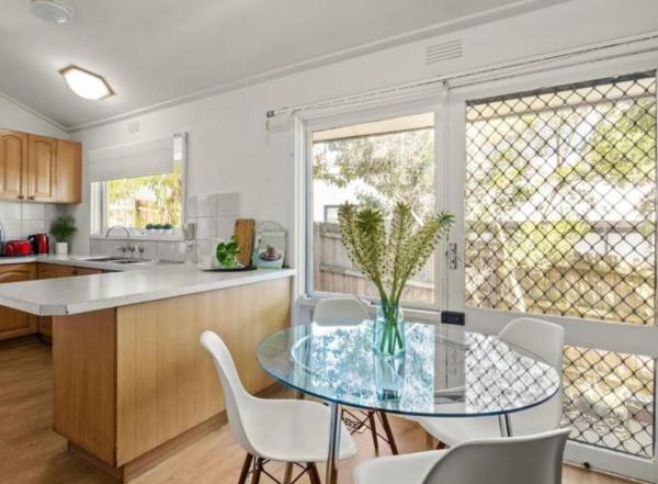 A la foto es mostra l'objecte Tsapas Homes 1 with private bathroom situat a la ciutat de Doncaster East.