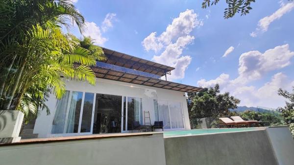 A la foto es mostra l'objecte Villa Azhara situat a la ciutat de Bottle Beach.