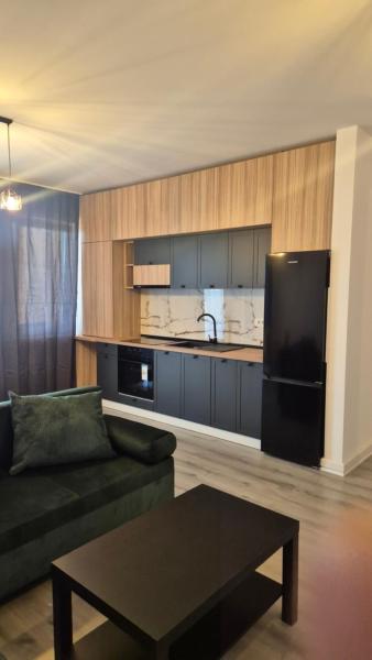 På billedet ses objektet J'Luxury Apartment beliggende i byen Timişoara.