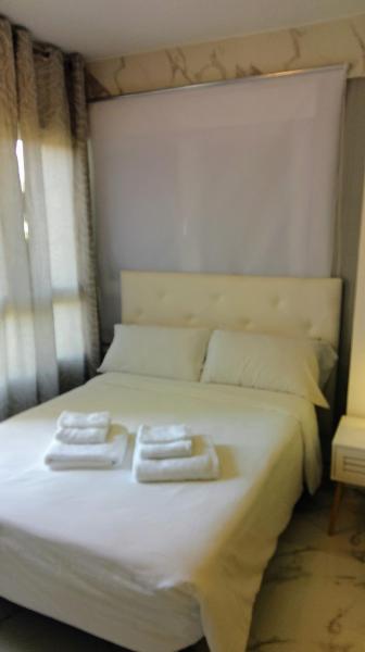 Φωτογραφία 3: Studio in La Colina with pool and gardens