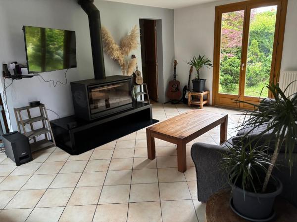 A la foto es mostra l'objecte Maison familiale à louer situat a la ciutat de Orx.