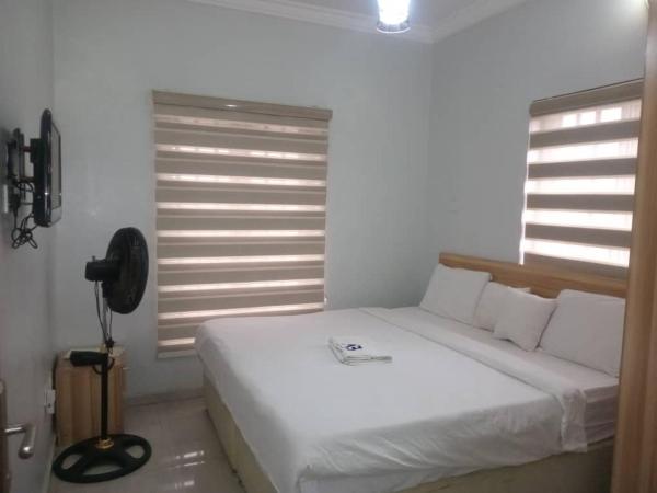 På billedet ses objektet 1-Bedroom Apartment in Ikeja with free WiFi beliggende i byen Ijaiye.