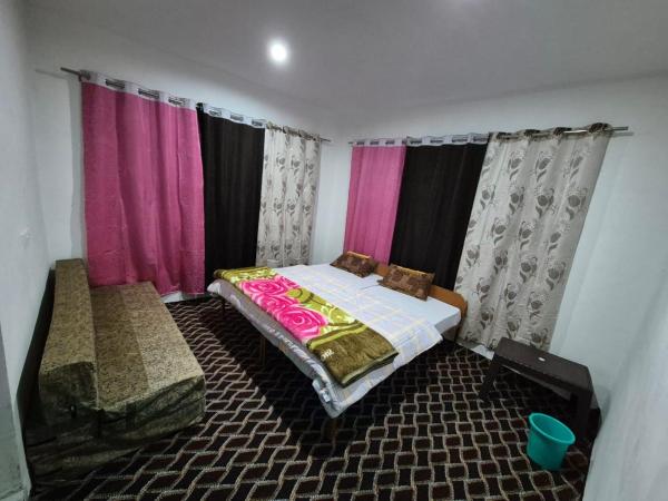 A la foto es mostra l'objecte Donmay Guest House situat a la ciutat de Silapi.