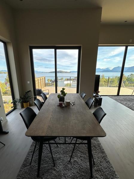 照片显示了位于Harstad市的NEW! Exclusive home, 4 bedrooms, unbeatable view物件。