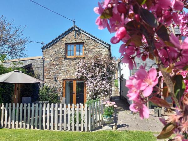 På bilden syns objektet 2 Bed in Kilkhampton TRDAI som ligger i staden Kilkhampton.