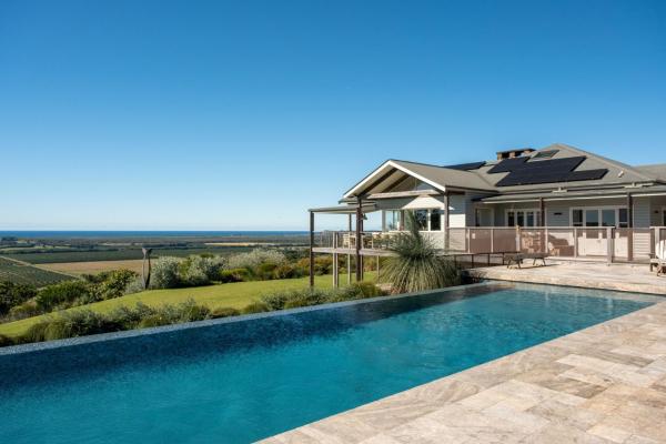 Escarpment House - Lennox Head