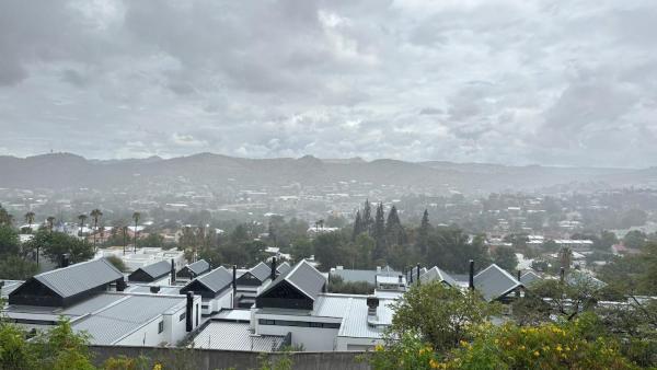 A la foto es mostra l'objecte Whispers of the Valley situat a la ciutat de Klein Windhoek.