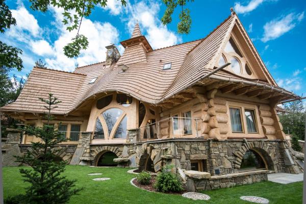 A la foto es mostra l'objecte Villa Belweder situat a la ciutat de Zakopane.