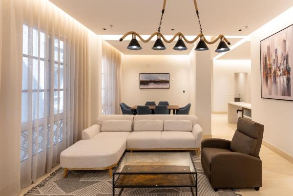 A la foto es mostra l'objecte Luxurious 3BR Apartment with Balcony NZL109 situat a la ciutat de Riad.
