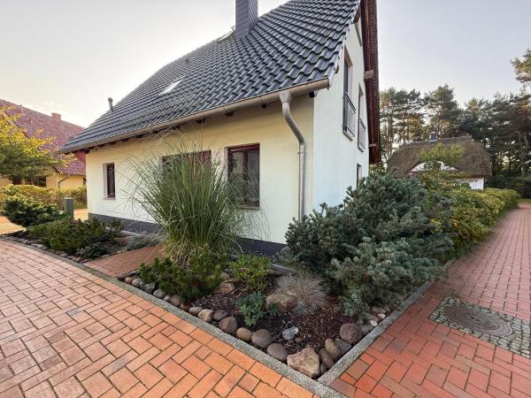 Haus Leuchtturmblick - Glowe