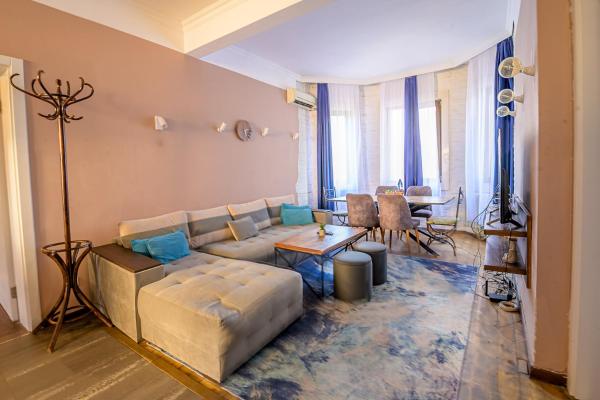 照片显示了位于Sofia市的Top Center Relax, Vitoshka Str & NDК, FREE Parking物件。