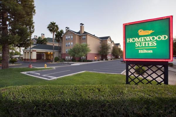 A la foto es mostra l'objecte Homewood Suites by Hilton Phoenix-Biltmore situat a la ciutat de Phoenix.
