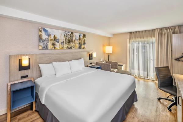A la foto es mostra l'objecte Comfort Inn situat a la ciutat de Fredericton.