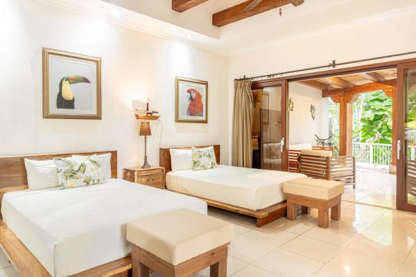 A la foto es mostra l'objecte Tropical Beachfront Oasis situat a la ciutat de Jacó.