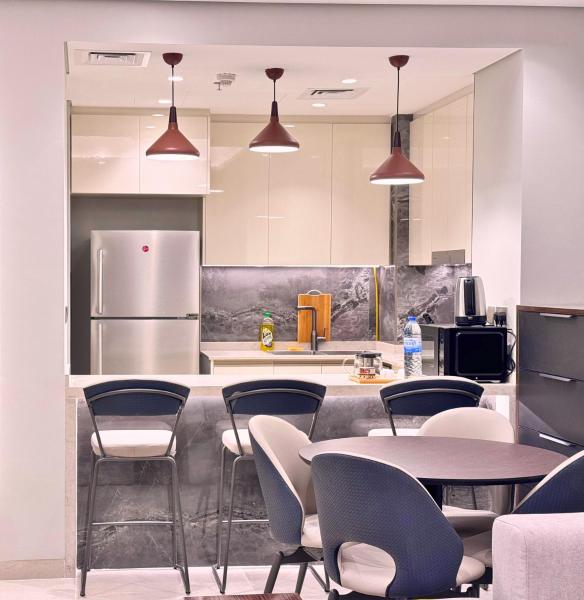 A la foto es mostra l'objecte Luxerious 1 BHK Nobles Tower 5 min drive to dubai mall situat a la ciutat de Dubai.