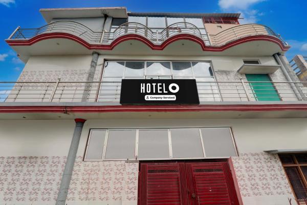 Auf dem Foto ist das Objekt Hotel O Saryu Ghat Formerly Balaji Palace in der Stadt Ayodhya zu sehen.