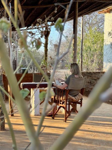 A la foto es mostra l'objecte Wait-a-bit Cottage, Nyika Eco Cottages situat a la ciutat de Kanga.