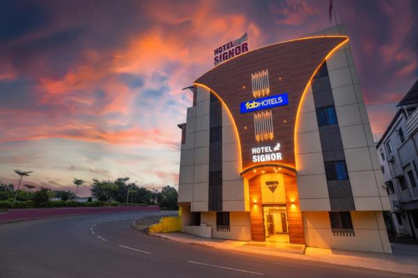 A la foto es mostra l'objecte Fabhotel Prime Signor - Airport situat a la ciutat de Indore.