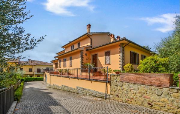 Gorgeous Apartment In Monte San Savino With Wifi