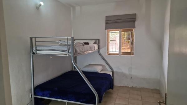Bilde 7: Spacious, secure, self contained apartment