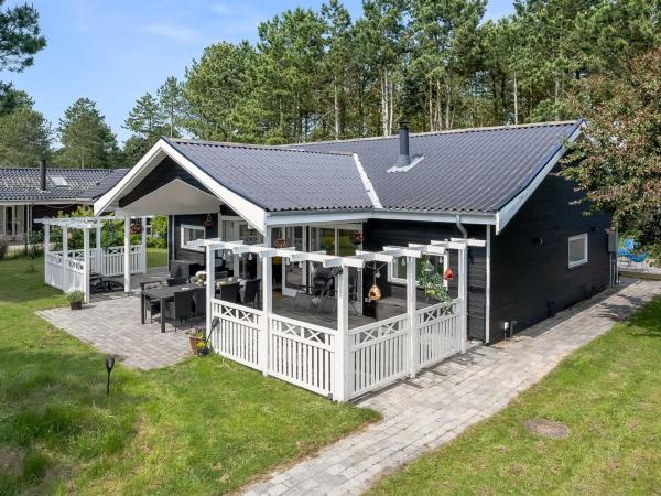 Na zdjęciu widoczny jest obiekt Holiday Home Helin - 800m from the sea by Interhome położony w mieście Errindlev.