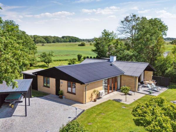 A la foto es mostra l'objecte Holiday Home Mechthild - 700m from the sea by Interhome situat a la ciutat de Ebeltoft.