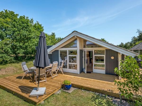 A la foto es mostra l'objecte Holiday Home Leeve - 1-3km from the sea by Interhome situat a la ciutat de Ebeltoft.