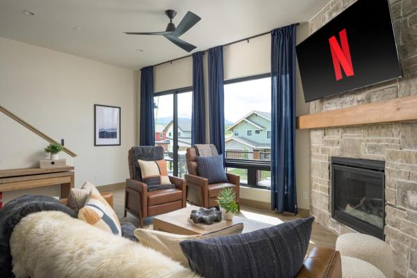 Lodge 212 Brand New Luxe Designer Home And Hot Tub - Granby, CO