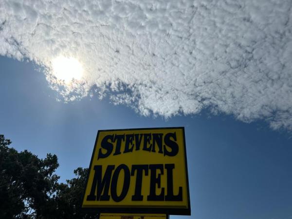 Stevens Motel - 