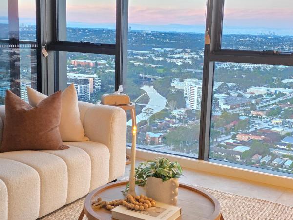 Marion St Eats Pool And City View - Fairfield