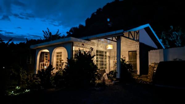 På billedet ses objektet Bomani House beliggende i byen Arusha.