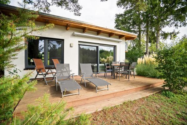 På billedet ses objektet Große Sommerliebe - Ferienhaus nah am Volksbad und Radwanderweg beliggende i byen Waren.