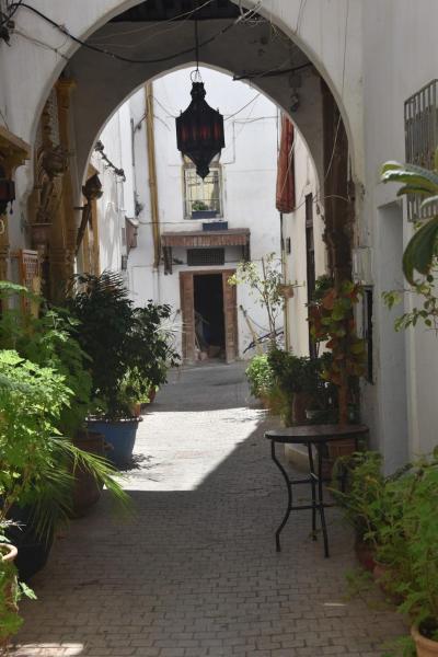 På billedet ses objektet studio y&i beliggende i byen Rabat.