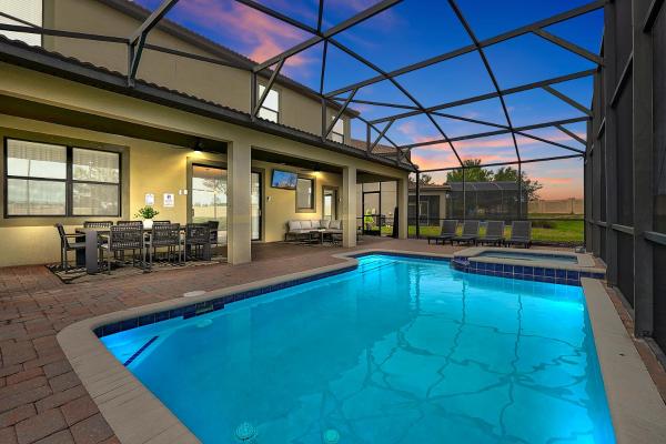 Spacious 8 Bedroom Home In Davenport With A Private Pool Perfect For Large Groups. - Davenport, FL