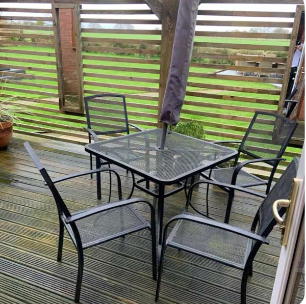 Surrounded by fields just 3 miles from Stratford - upon Avon - Alveston Pastures Retreat photo 2