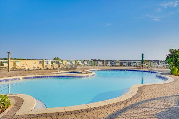Scenic Balcony & Resort Perks: Pcb Condo! - Panama City Beach, FL