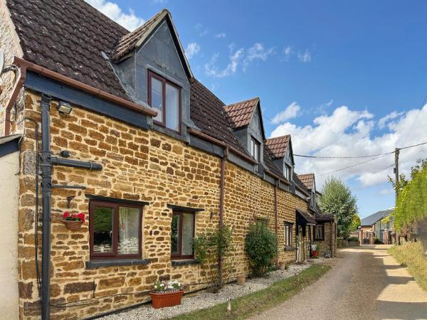 Jasmine Cottage - Northampton