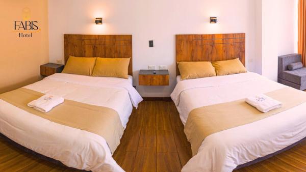 A la foto es mostra l'objecte Fabis Hotel situat a la ciutat de Baños.