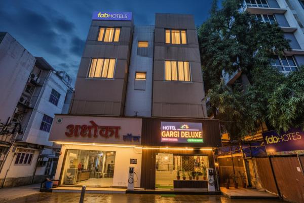 A la foto es mostra l'objecte FabHotel Gargi Deluxe - Nr Raja Dinekar Musuem situat a la ciutat de Yerandwane.