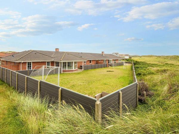 A la foto es mostra l'objecte Luxury Retreat with Spa - By Traum Ferienwohnungen situat a la ciutat de Hvide Sande.