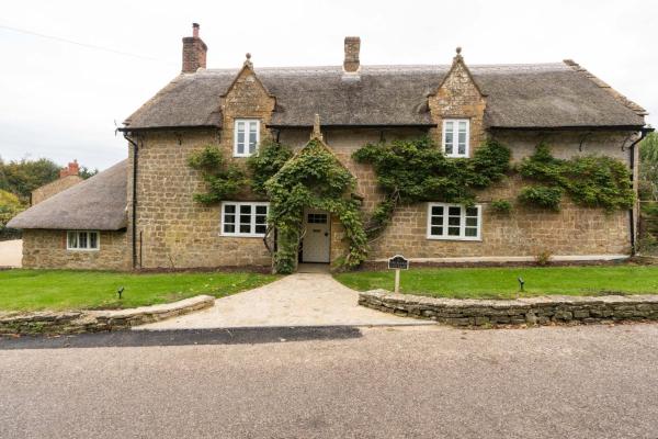 A la foto es mostra l'objecte Orchard Cottage situat a la ciutat de Barrington.
