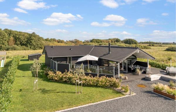 A la foto es mostra l'objecte Five-Bedroom Holiday Home In Haderslev situat a la ciutat de Haderslev.