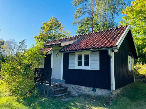 The photo shows the 4 person holiday home in HALLABRO-By Traum located in the city of Siggamåla.