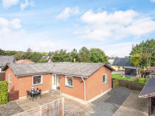 4 Person Holiday Home In Oksbøl - Dania
