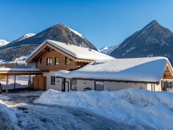 Фотография 2: Chalet in Neukirchen by Wildkogel Ski Slopes