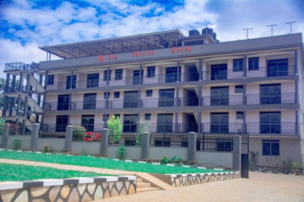 På billedet ses objektet Big Thrills Hotel and Suites Kampala beliggende i byen Lugala.