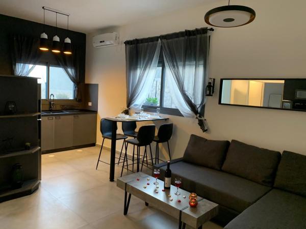 Na fotografii je vidět objekt Via Arad Apartments nacházející se ve městě Arad.