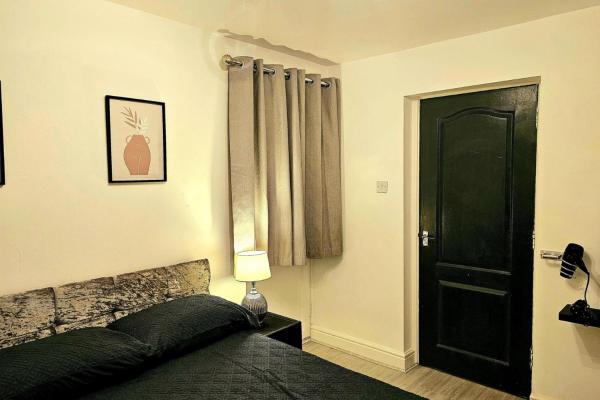 Φωτογραφία 9: Charming 1 Bedroom Apartment in Bridgend